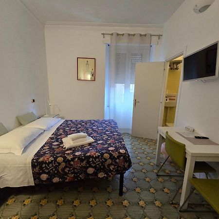 Appartamento Esquilino Di Yan Rom Exterior foto