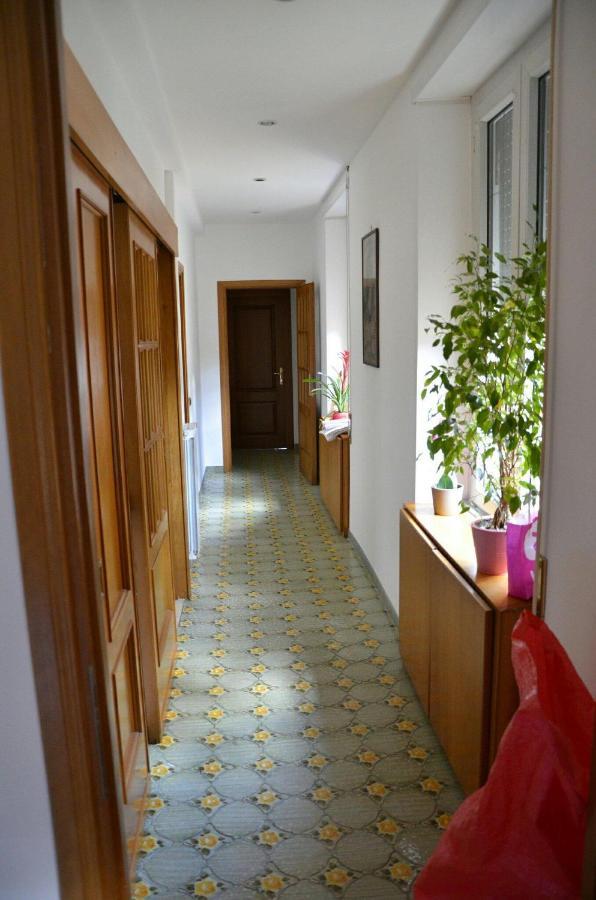 Appartamento Esquilino Di Yan Rom Exterior foto